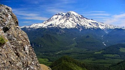 Mt Rainier from the summit of High Rock in the Gifford Pinchot National Forest